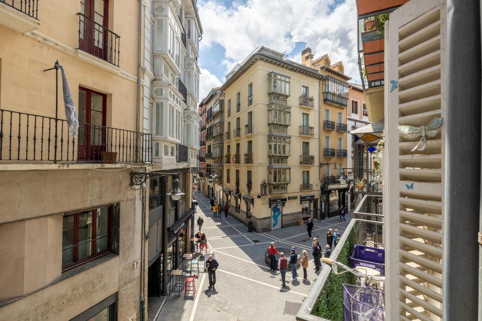 Tuapartamento Centro Pamplona - Zapateria 30 Εξωτερικό φωτογραφία